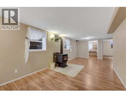 2807 32 Street SW - photo 38