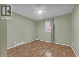 2807 32 Street SW - photo 19