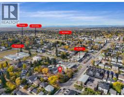 2807 32 Street SW - photo 3