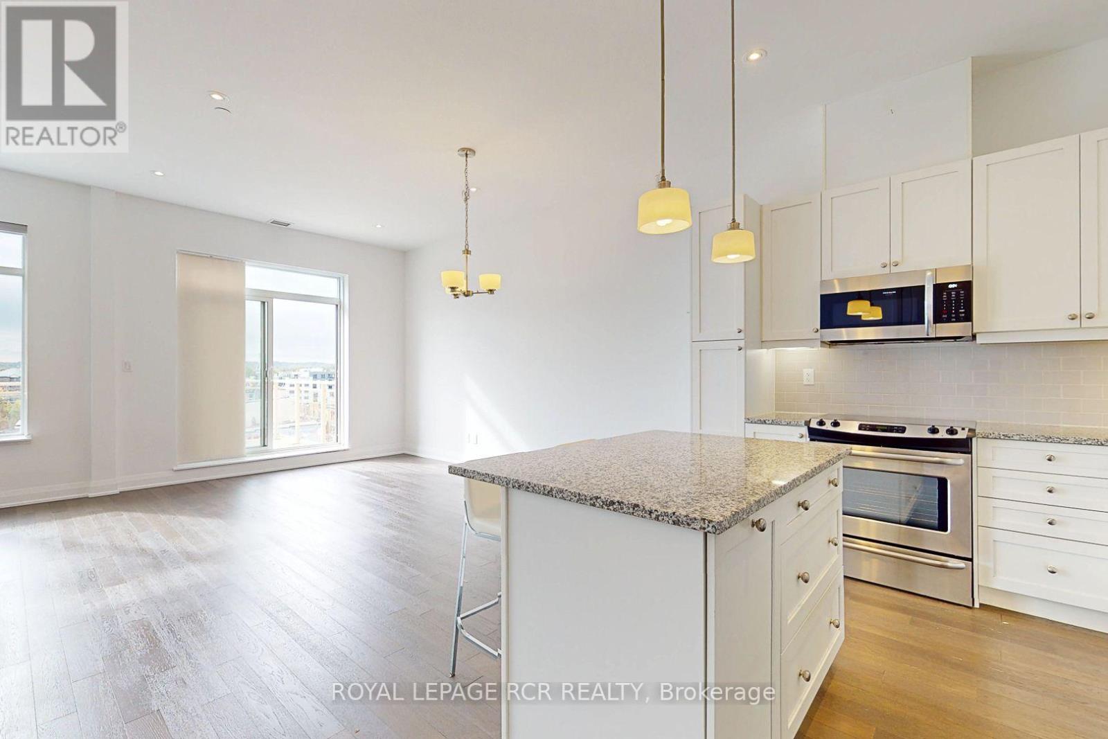 #707 15277 YONGE STREET - 12