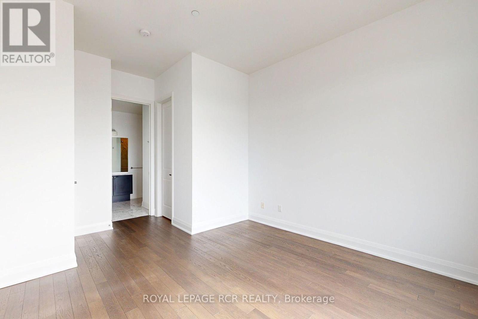 #707 15277 YONGE STREET - 25