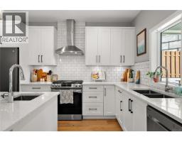 Laundry room - 649 Frederic Rd, Langford, BC V9C3X3 Photo 10