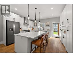 Ensuite - 649 Frederic Rd, Langford, BC V9C3X3 Photo 8