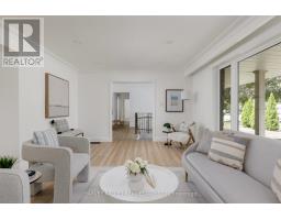 Eating area - 215 Edenbridge Drive, Toronto, ON M9A3G9 Photo 8