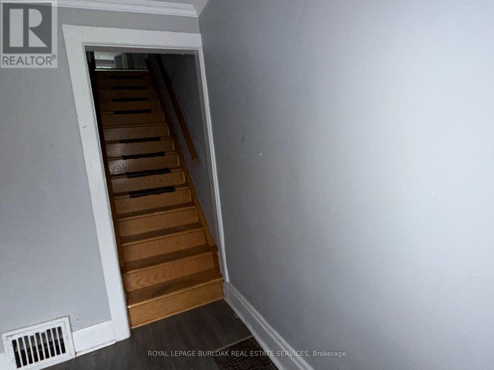 182 Woodward Avenue, Sault Ste Marie, ON photo 7