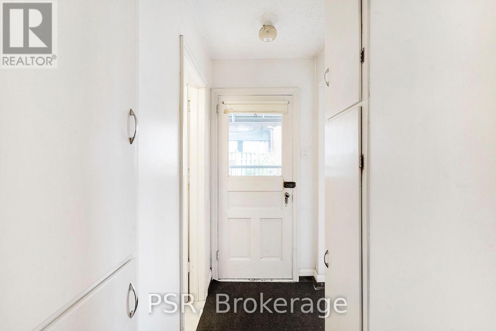 381 VICTORIA STREET N - 9
