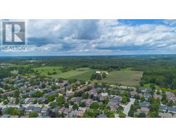 207 Valridge Drive, Hamilton, ON L9G4Y4 Photo 43