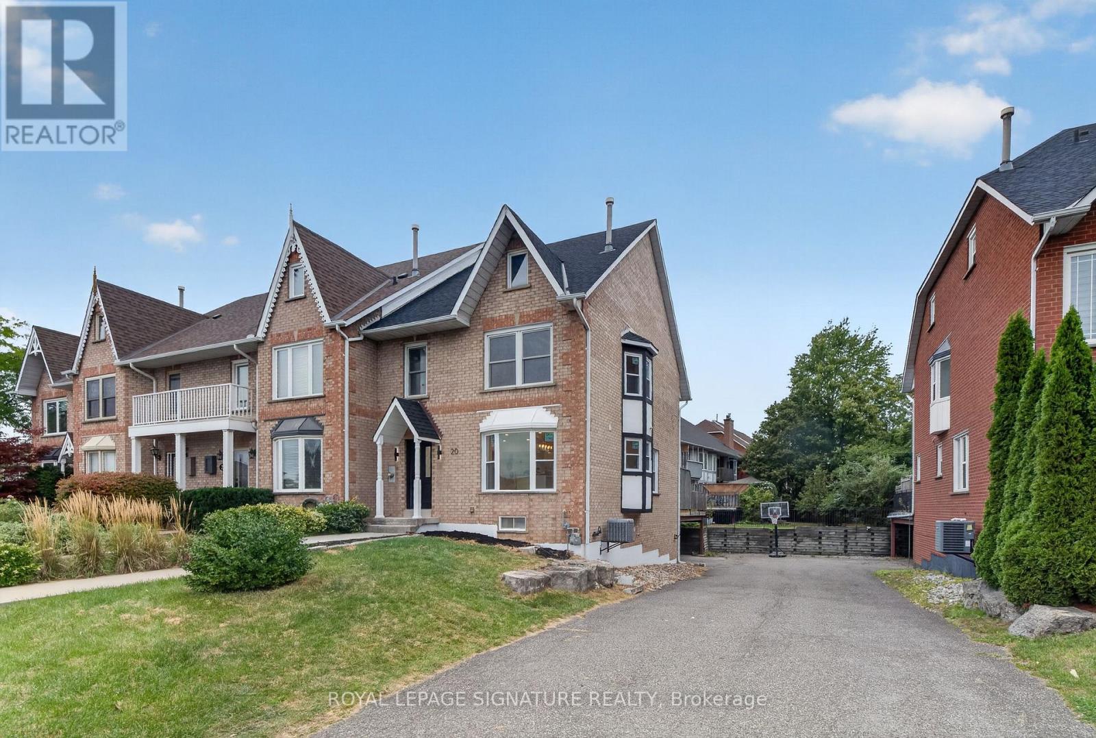 20 Sunvale Place, Hamilton, ON photo 4