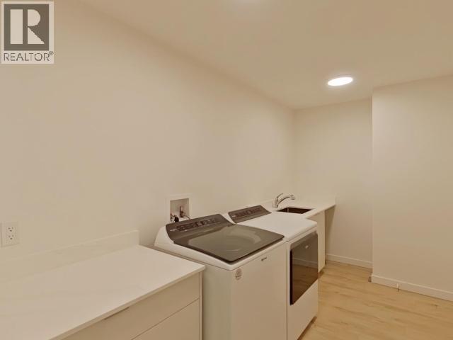 7295 EDGEHILL CRESCENT - Image 27