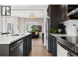 1079 Lanark Boulevard SE - photo 11
