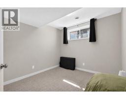 1079 Lanark Boulevard SE - photo 32