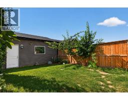 1079 Lanark Boulevard SE - photo 34
