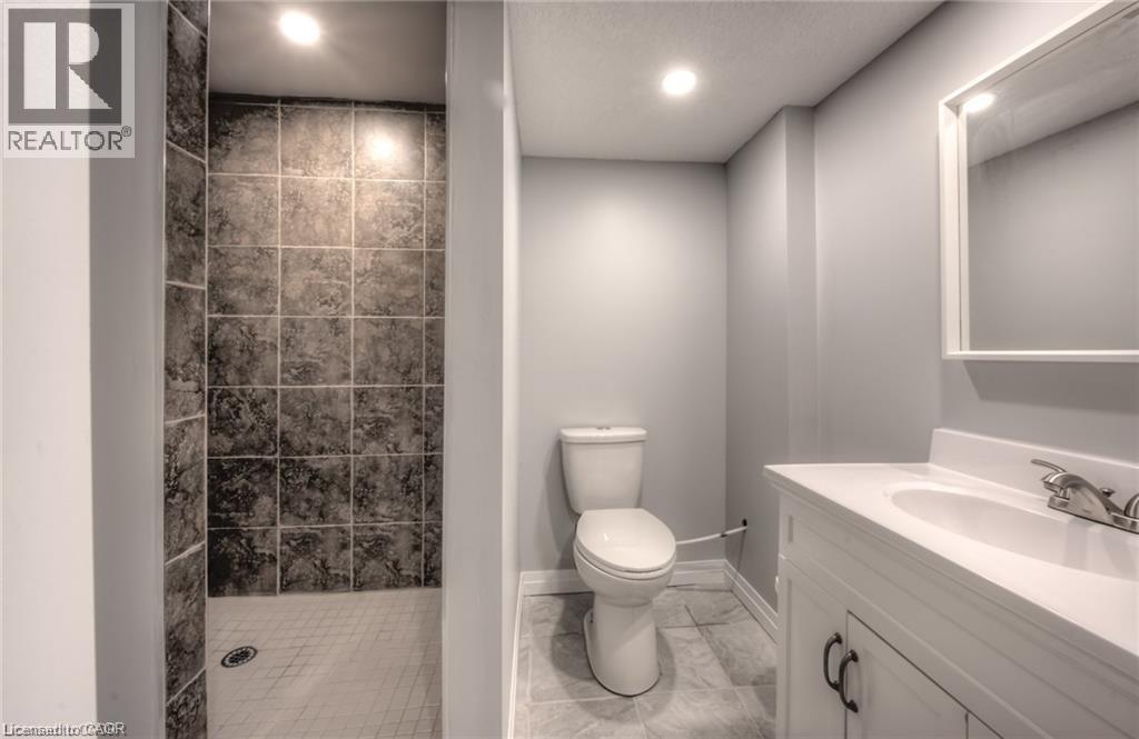 33 Ruskview Road — photo 10