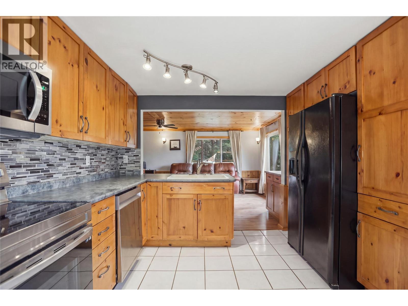  2321 Peterson Road, Merritt
