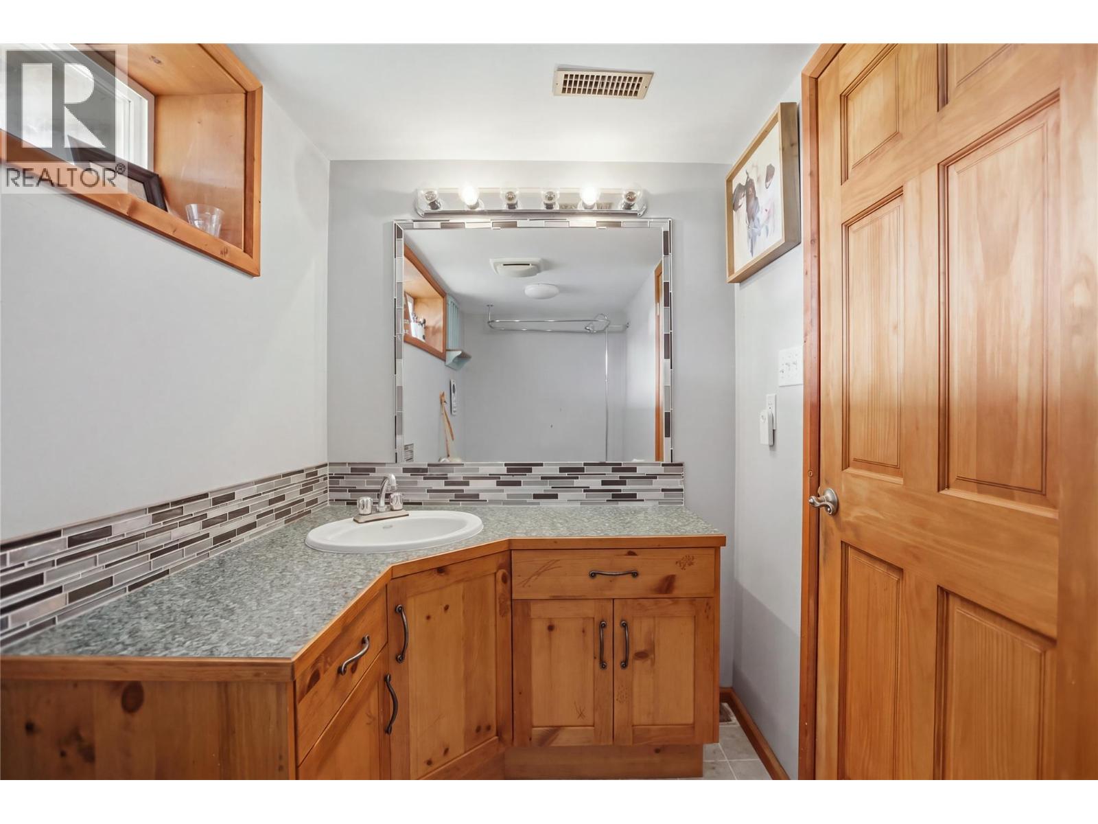  2321 Peterson Road, Merritt