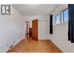 4407 Bowness Road Nw, Calgary, AB T3B0A7 Photo 29