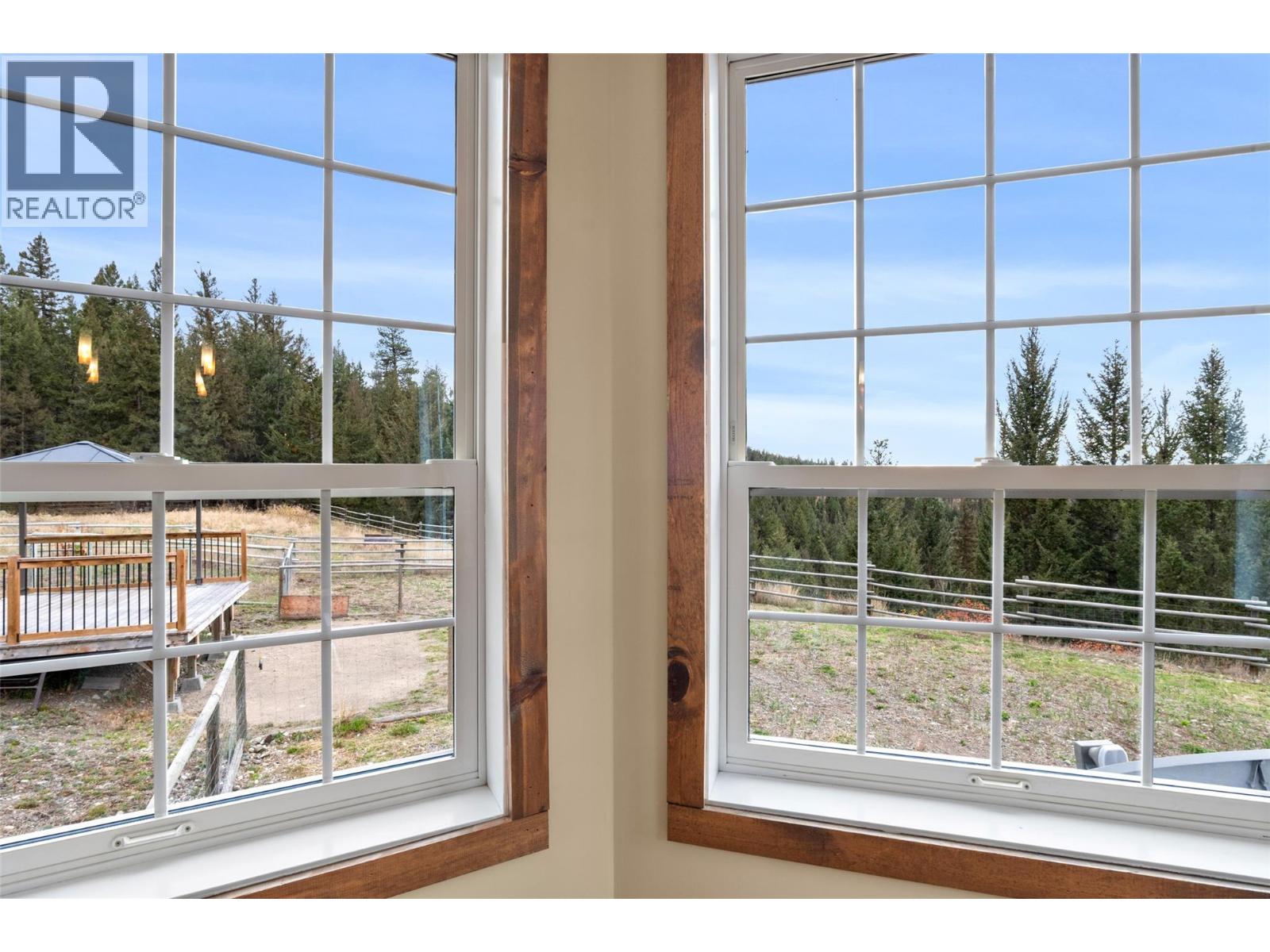 5809 Beech Road, Merritt - Image 1