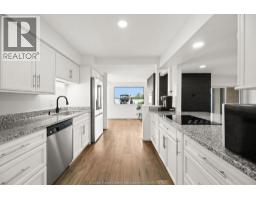 Laundry room - 8678 Riverside Drive, Windsor, ON N8S1E9 Photo 11