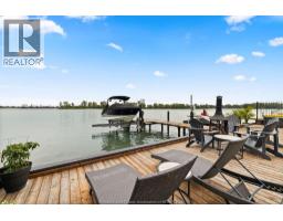 8678 Riverside Drive, Windsor, ON N8S1E9 Photo 39