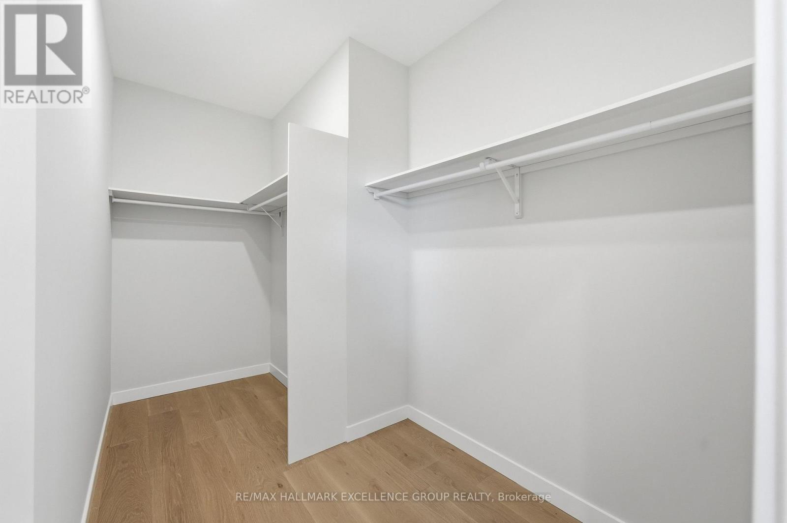 1345 DIAMOND STREET - Image 25