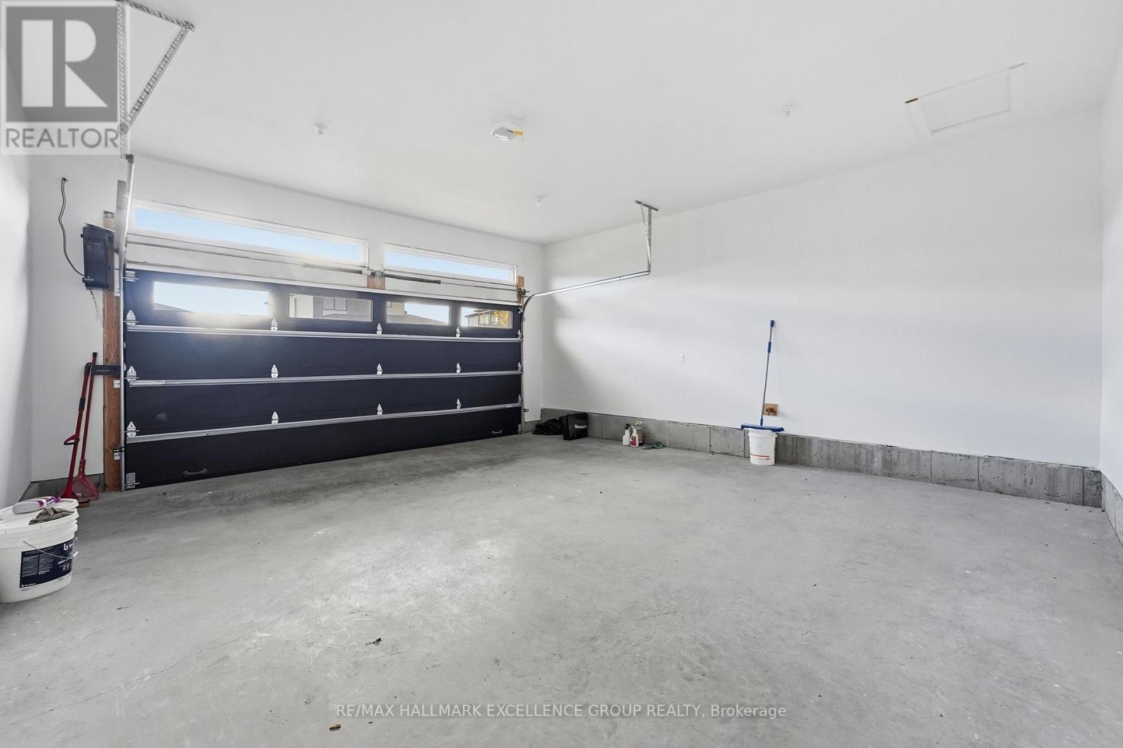 1345 DIAMOND STREET - Image 36