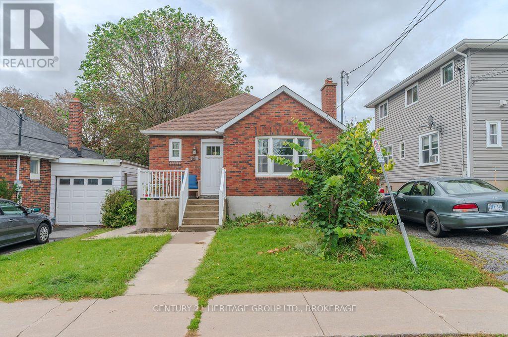 170 NAPIER STREET - 21