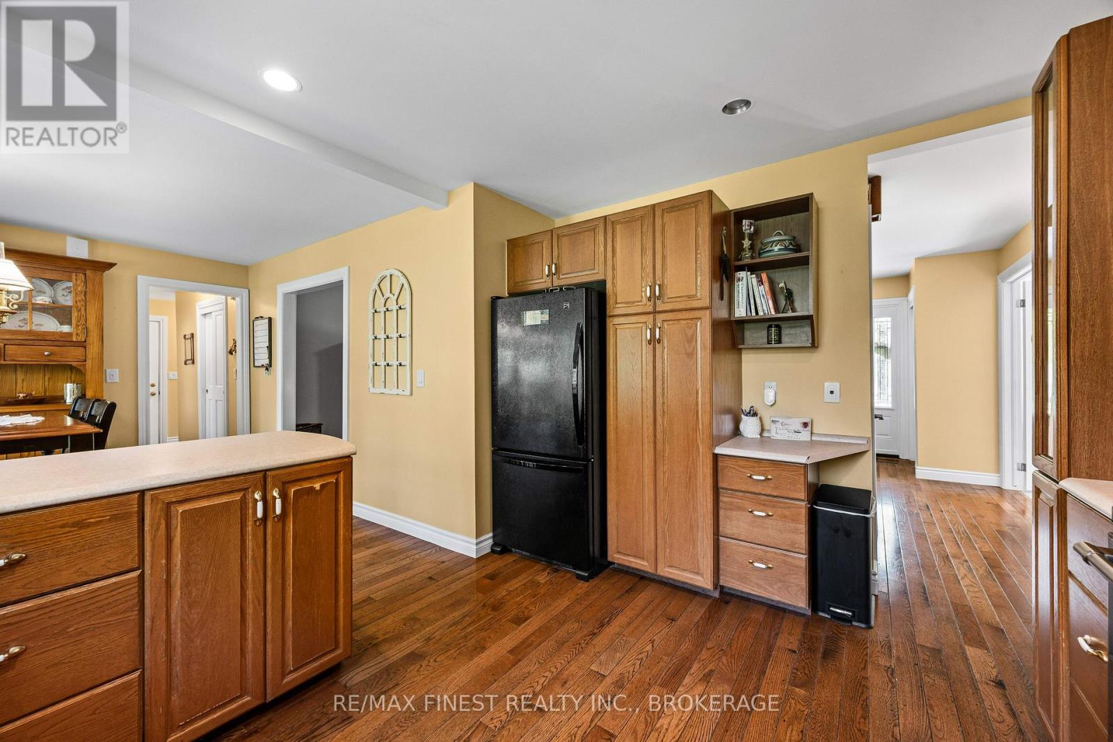 2032 VALLEYVIEW DRIVE - Image 13