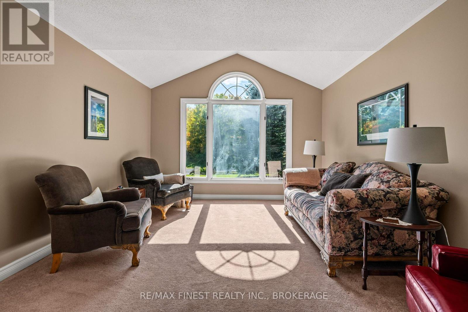 2032 VALLEYVIEW DRIVE - Image 14
