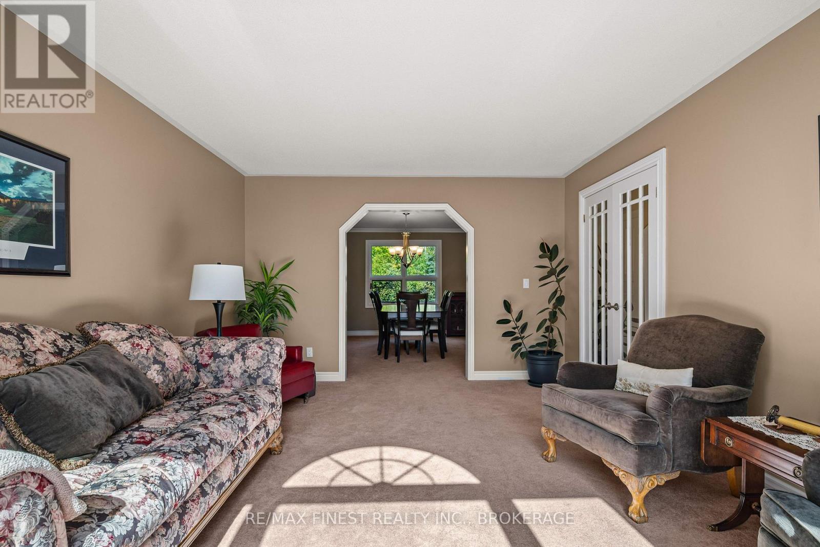 2032 VALLEYVIEW DRIVE - Image 15