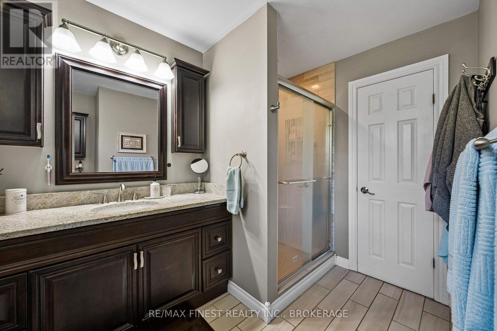 2032 VALLEYVIEW DRIVE - Image 26