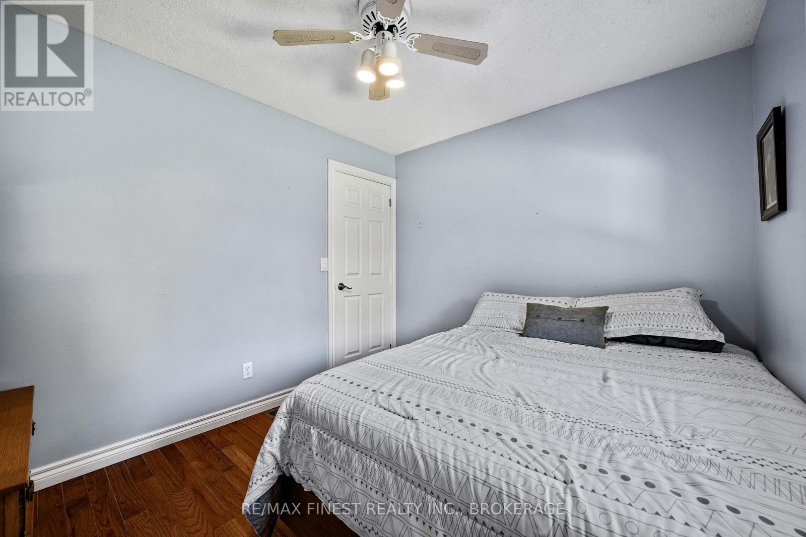 2032 VALLEYVIEW DRIVE - Image 28