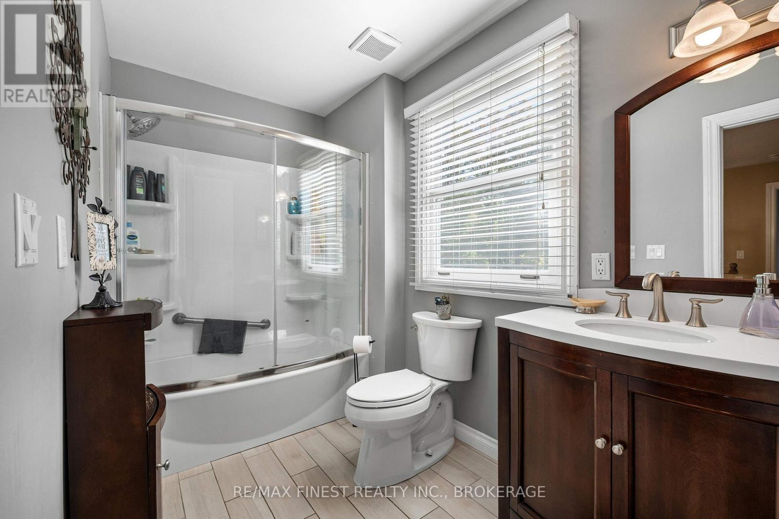 2032 VALLEYVIEW DRIVE - Image 33
