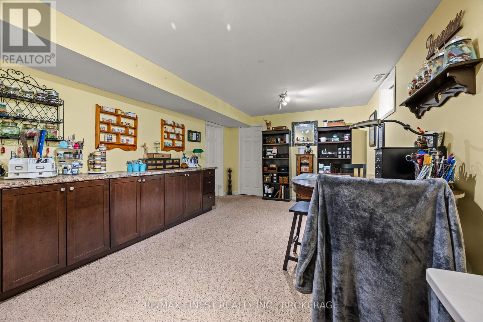 2032 VALLEYVIEW DRIVE - Image 36