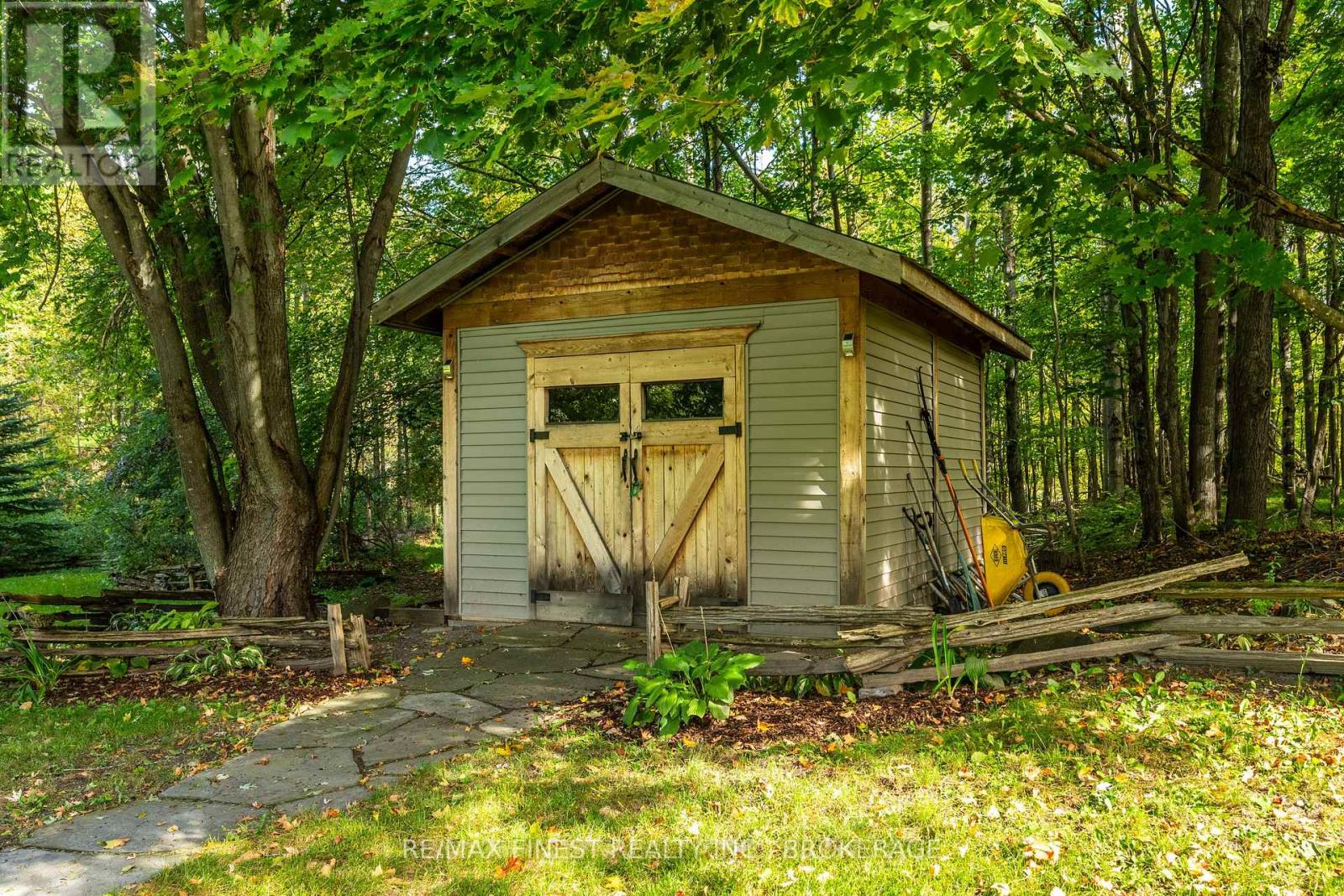 2032 VALLEYVIEW DRIVE - Image 42