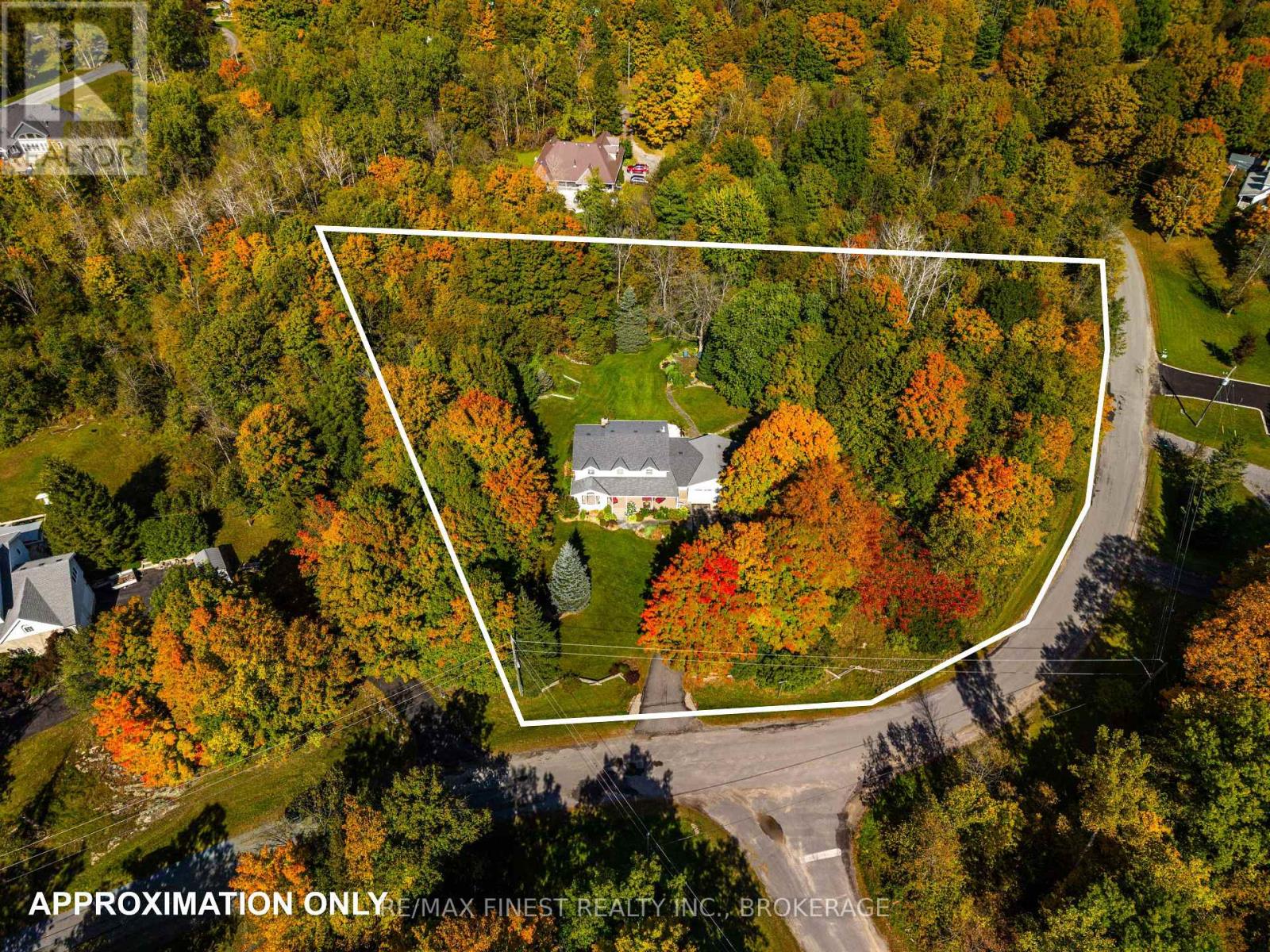 2032 VALLEYVIEW DRIVE - Image 44