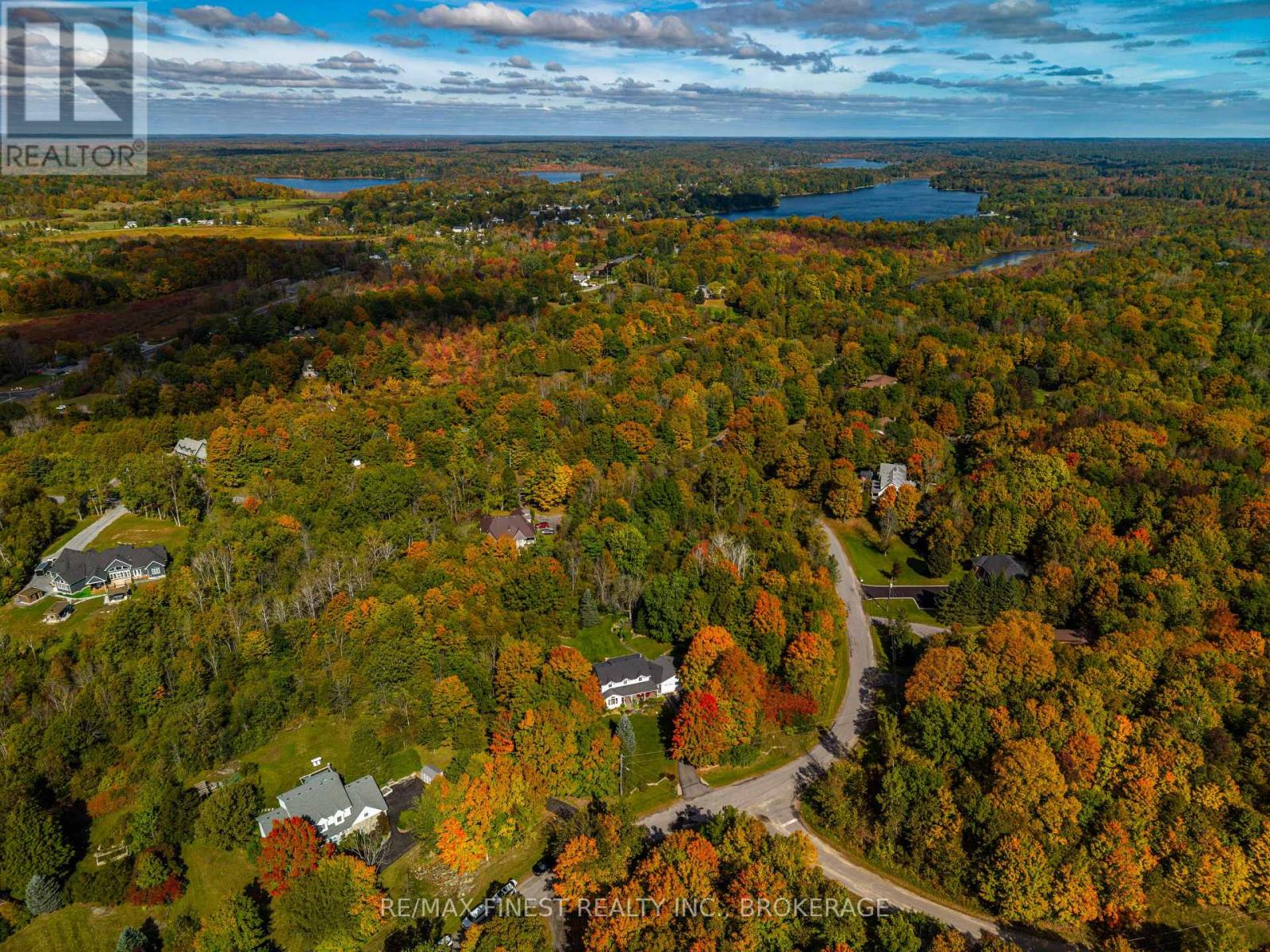 2032 VALLEYVIEW DRIVE - Image 45