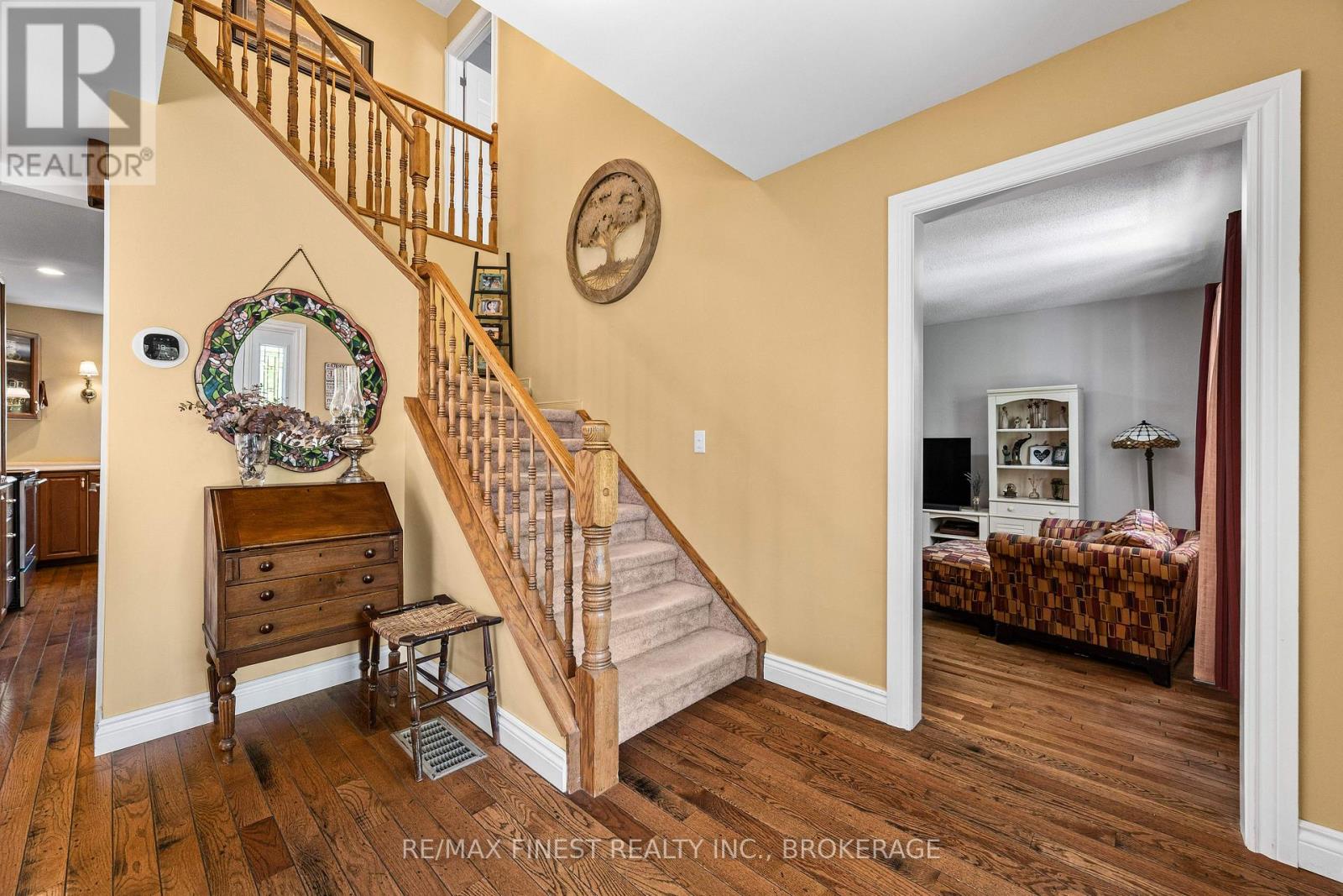 2032 VALLEYVIEW DRIVE - Image 6