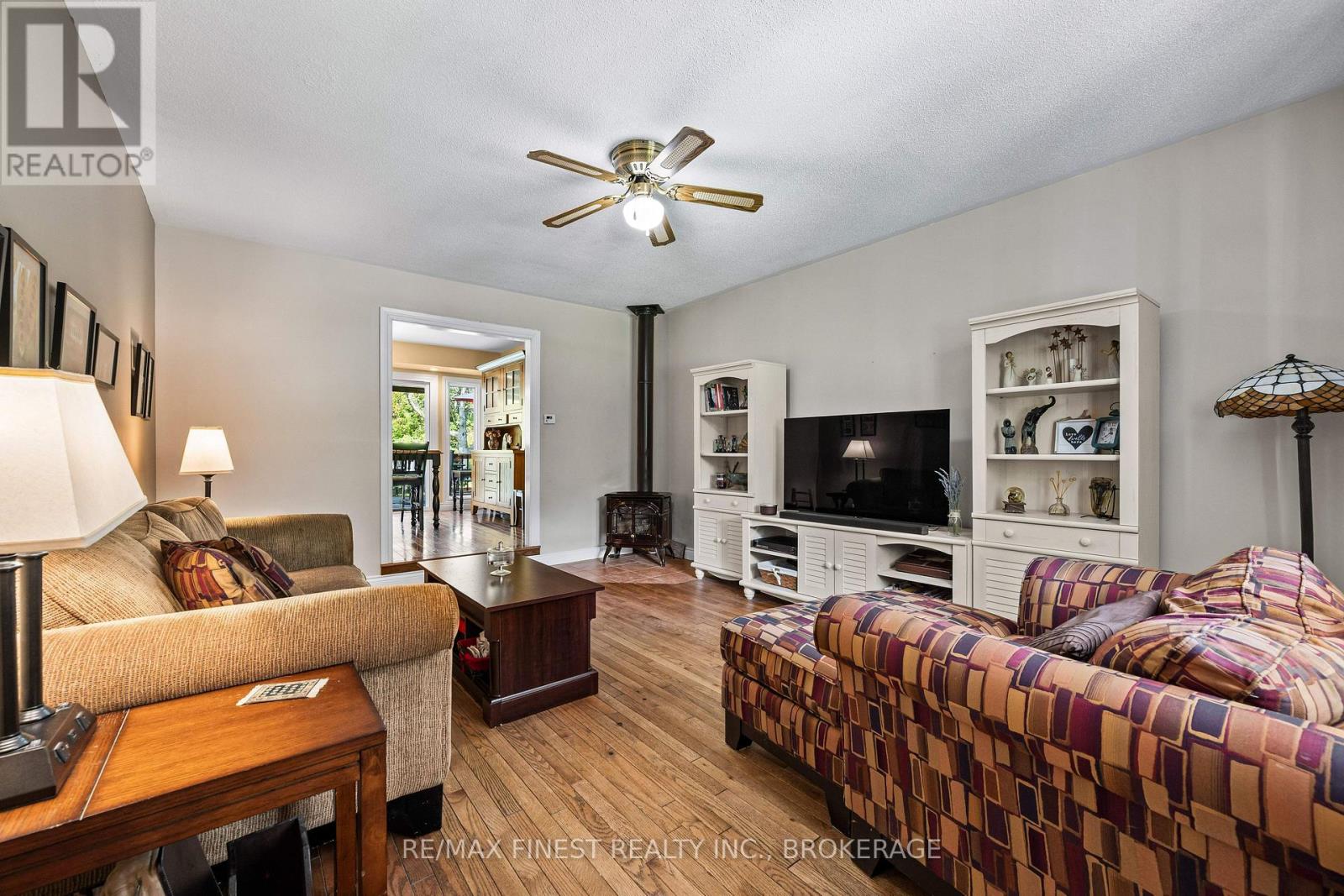 2032 VALLEYVIEW DRIVE - Image 7
