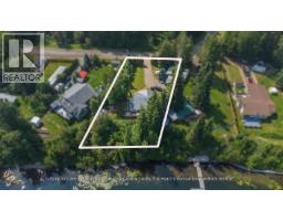 Primary bedroom of 11330 LAKESIDE DRIVE · Prince George, BC