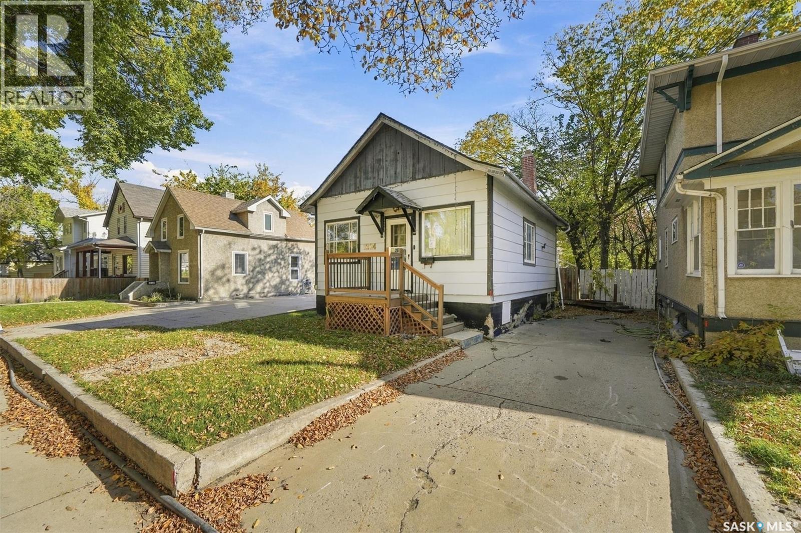 1224 B AVENUE N, Saskatoon — photo 4