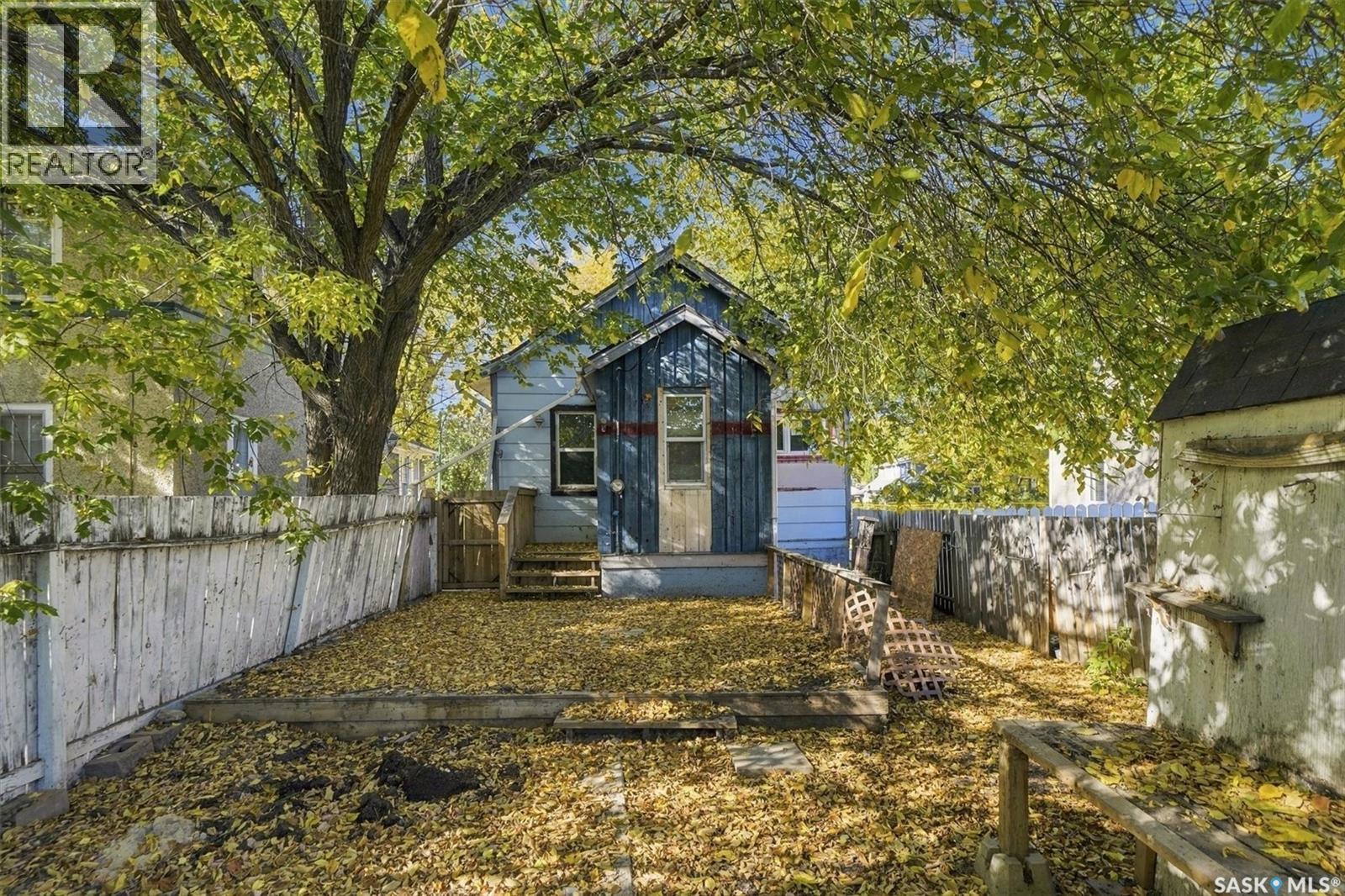 1224 B AVENUE N - 47