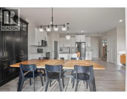 4pc Bathroom - 107 Vancouver Crescent, Red Deer, AB T4R0P3 Photo 10