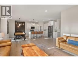 4pc Bathroom - 107 Vancouver Crescent, Red Deer, AB T4R0P3 Photo 14