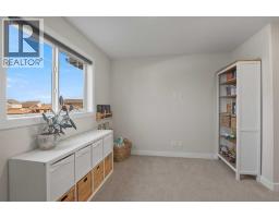 107 Vancouver Crescent, Red Deer, AB T4R0P3 Photo 32