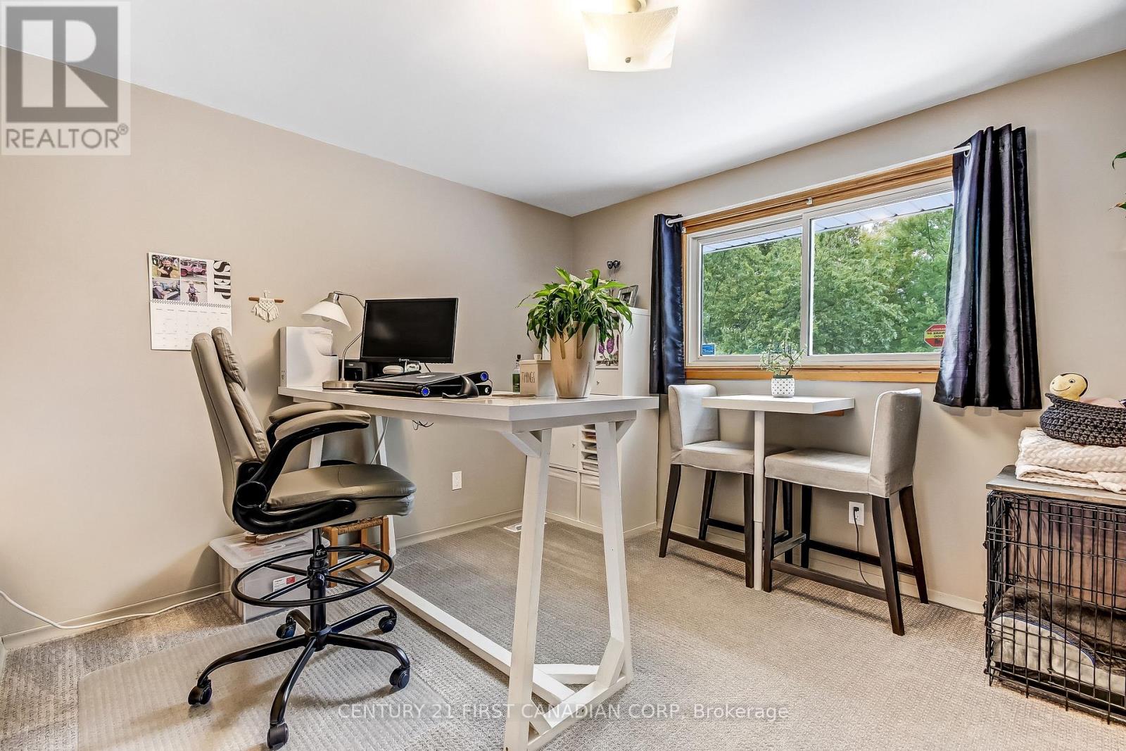 94 NICHOLAS CRESCENT - 12