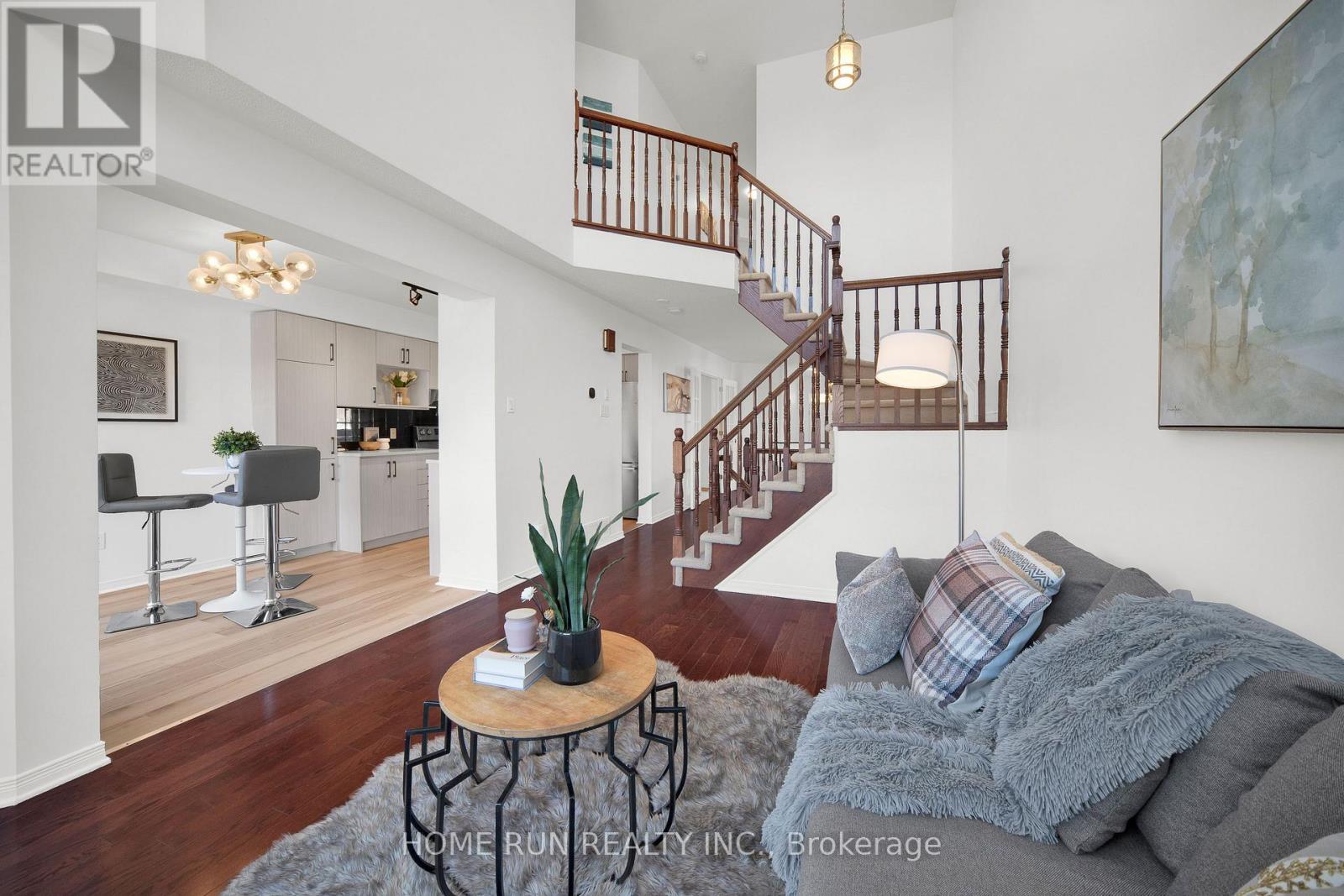 221 ROYAL GALA PRIVATE - Image 22