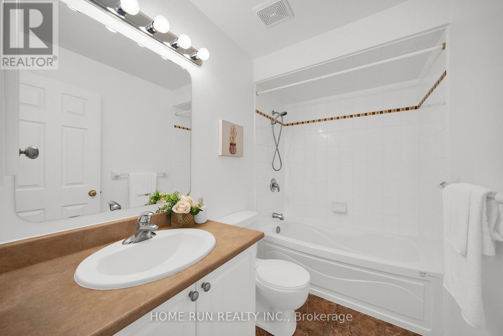 221 ROYAL GALA PRIVATE - Image 37