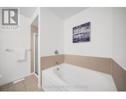 221 Royal Gala Private, Ottawa, ON K1B1C7 Photo 32