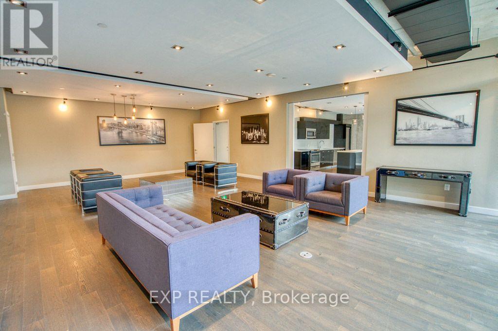 224 Lyon Street North — photo 31