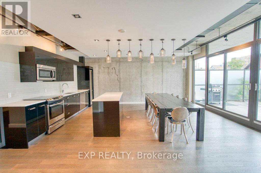224 Lyon Street North — photo 32